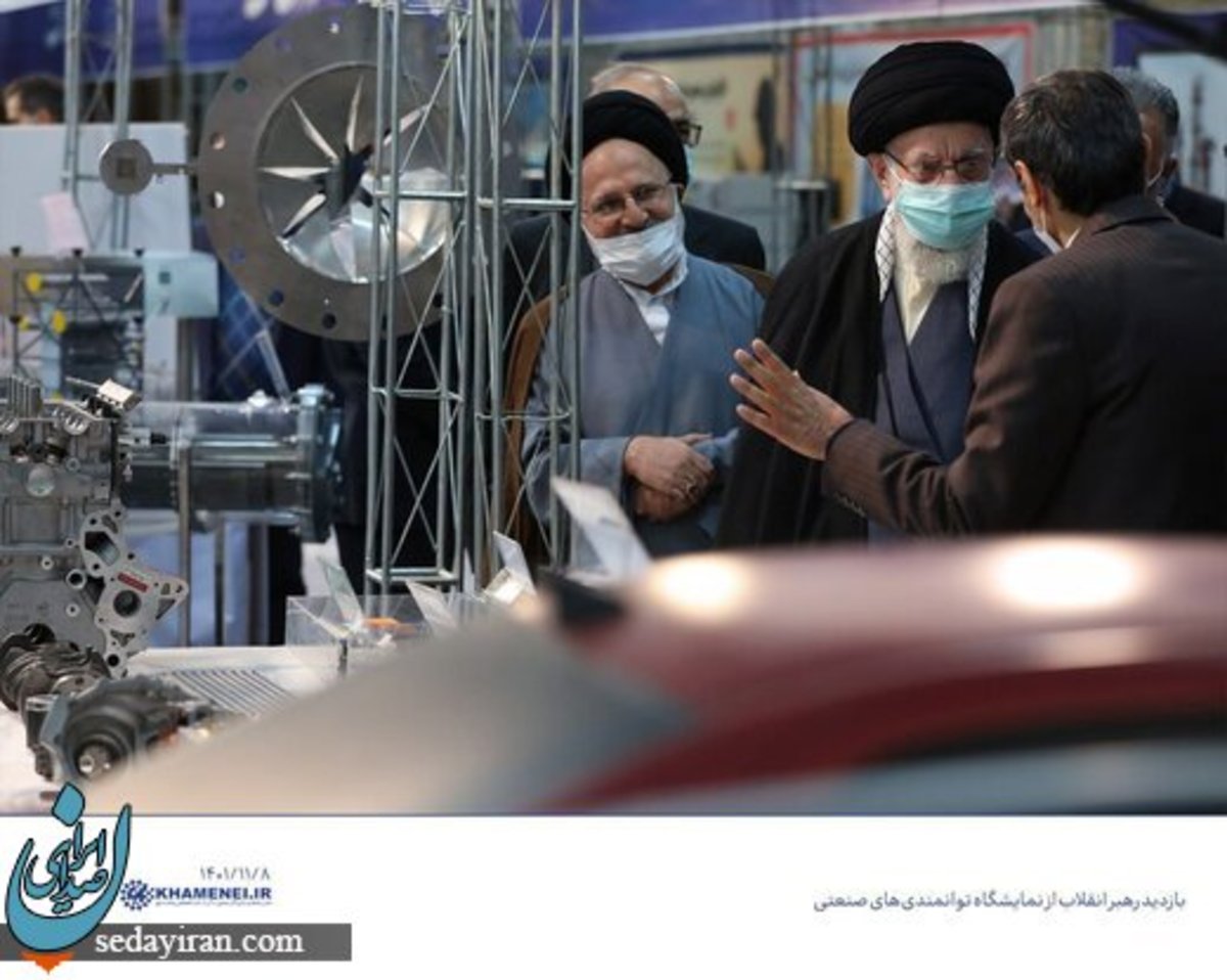 (تصاویر) بازدید رهبر انقلاب از نمایشگاه توانمندیهای صنعتی