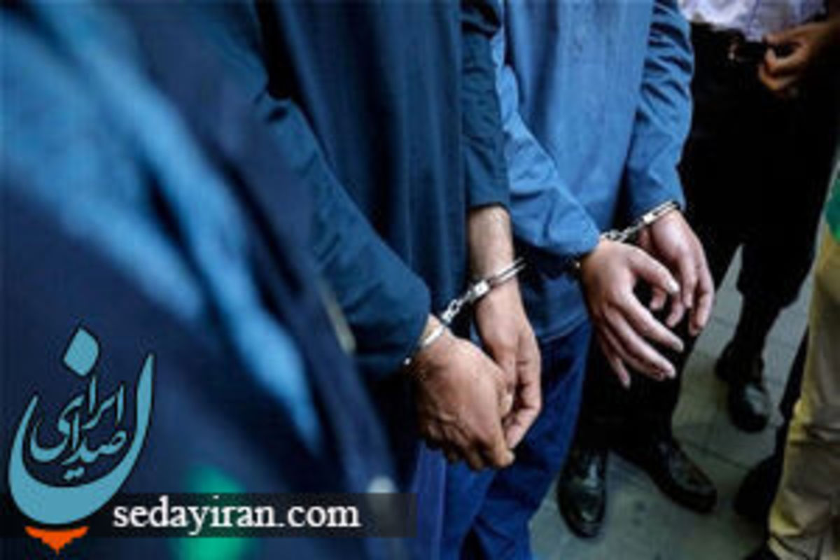 دستگیری کارمندی که پول از حساب مشتریان برداشت می کرد