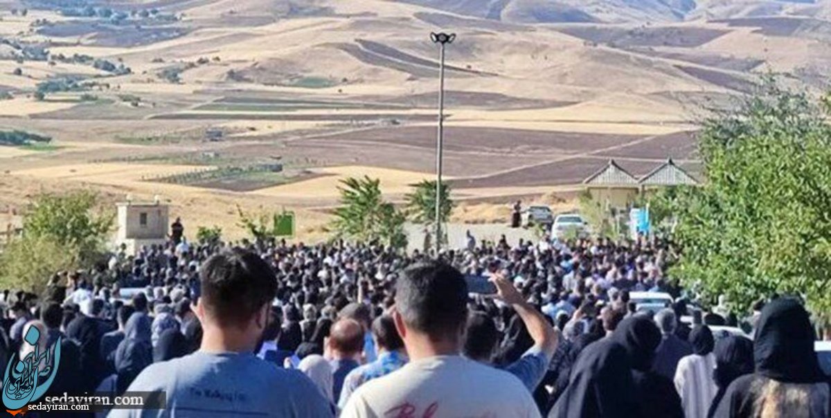 مهسا امینی چه کاره بود؟