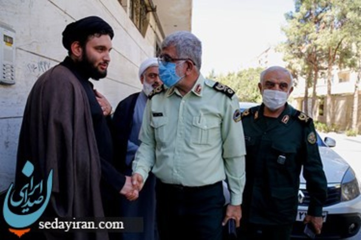 (تصاویر) حضور امام جمعه شیراز در منزل شهید خادم صادق