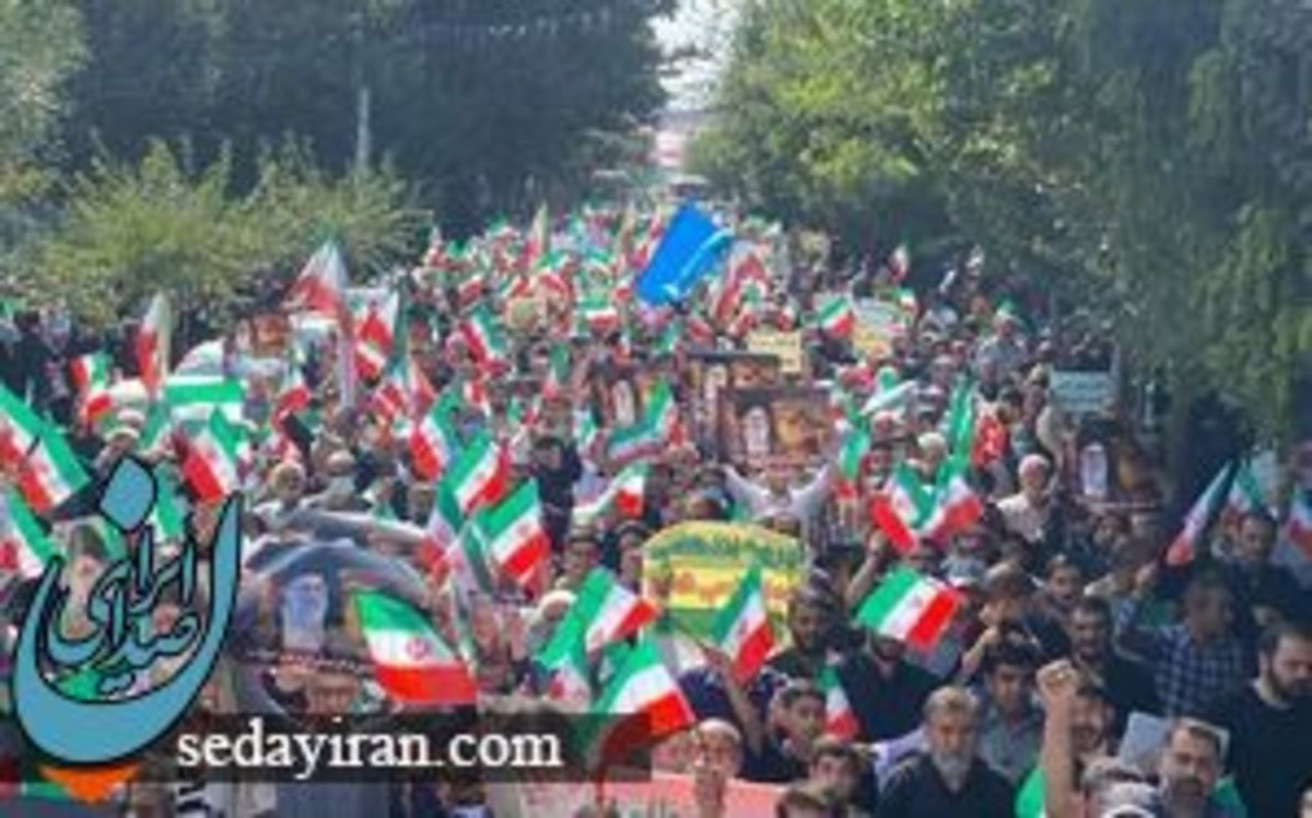 برگزاری اجتماع مردمی البرز در اعتراض به اغتشاشات اخیر در ایران عکس