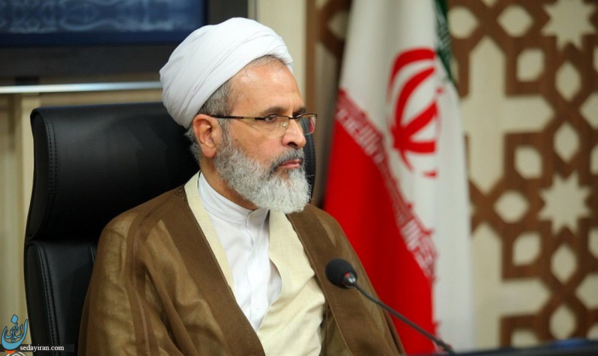 اظهارات منتسب به آیت‌الله اعرافی درباره شال و روسری صحت دارد؟