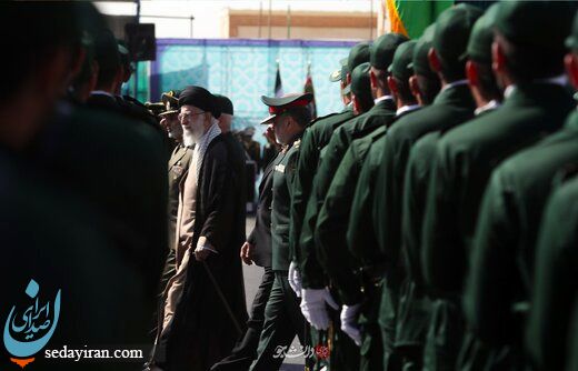 (تصاویر) حضور رهبر معظم انقلاب در مراسم مشترک دانش‌آموختگی دانشجویان دانشگاه‌های نیرو‌های مسلح