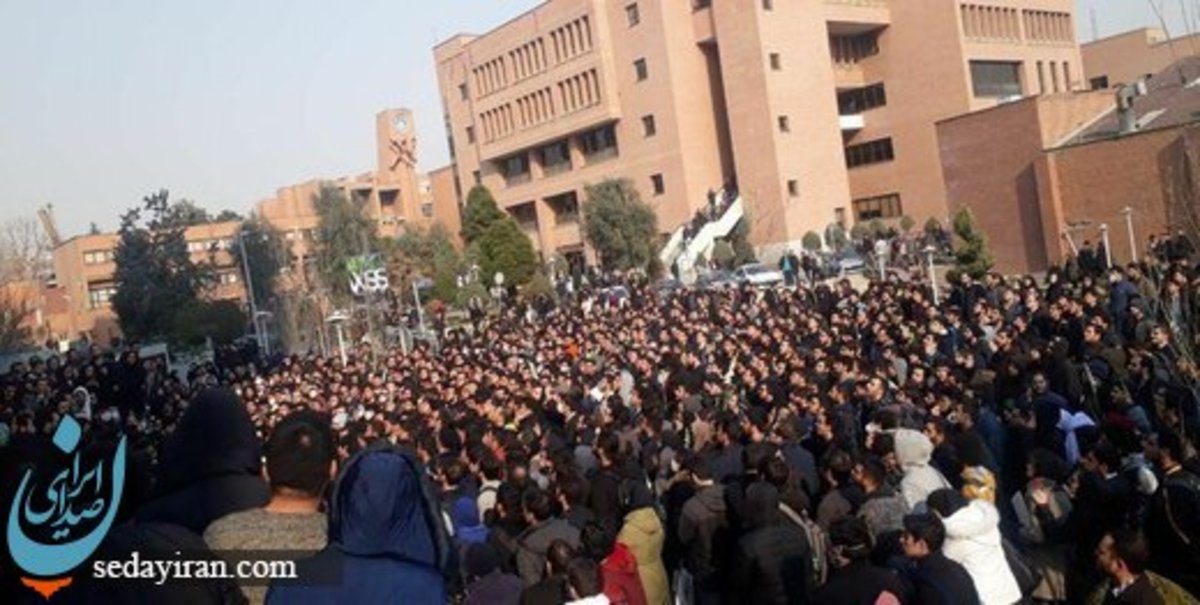 جزییات ممنوعیت ورود برخی از دانشجویان شریف به دانشگاه