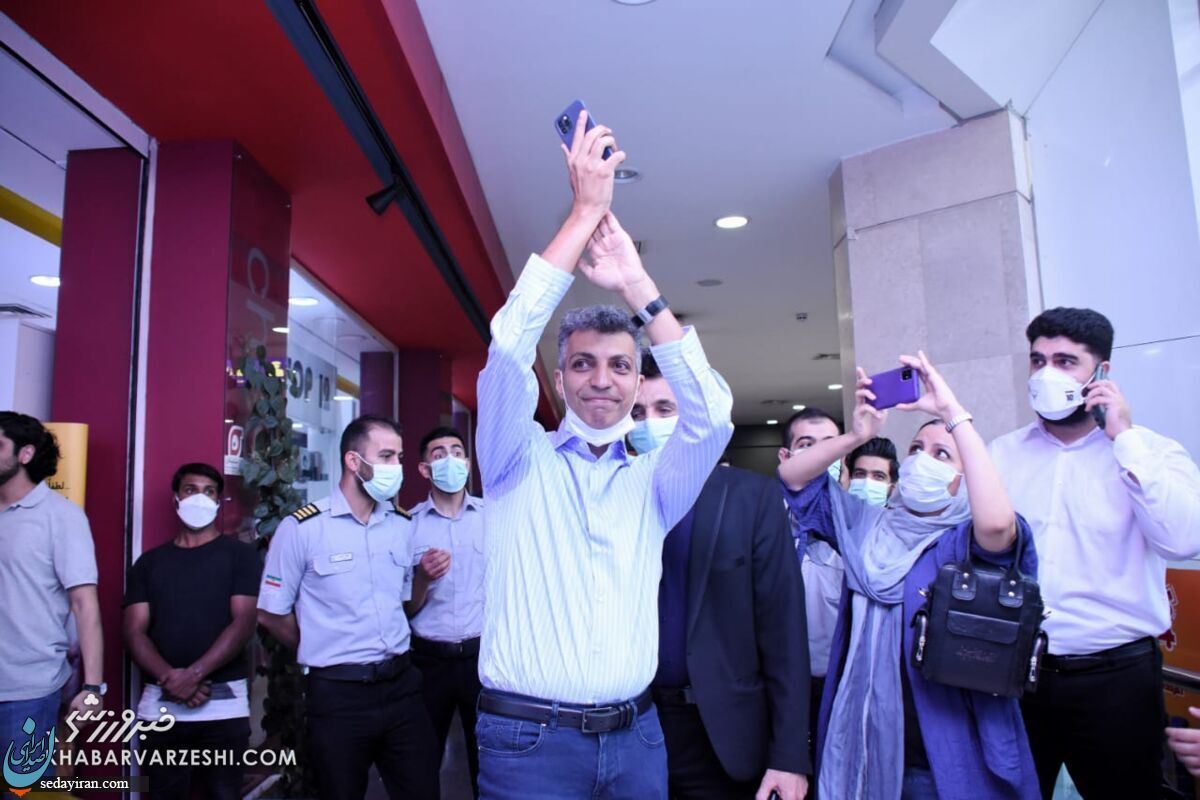 گزارش جام جهانی توسط عادل؟ فردوسی پور در دانشگاه شریف چه گفت؟