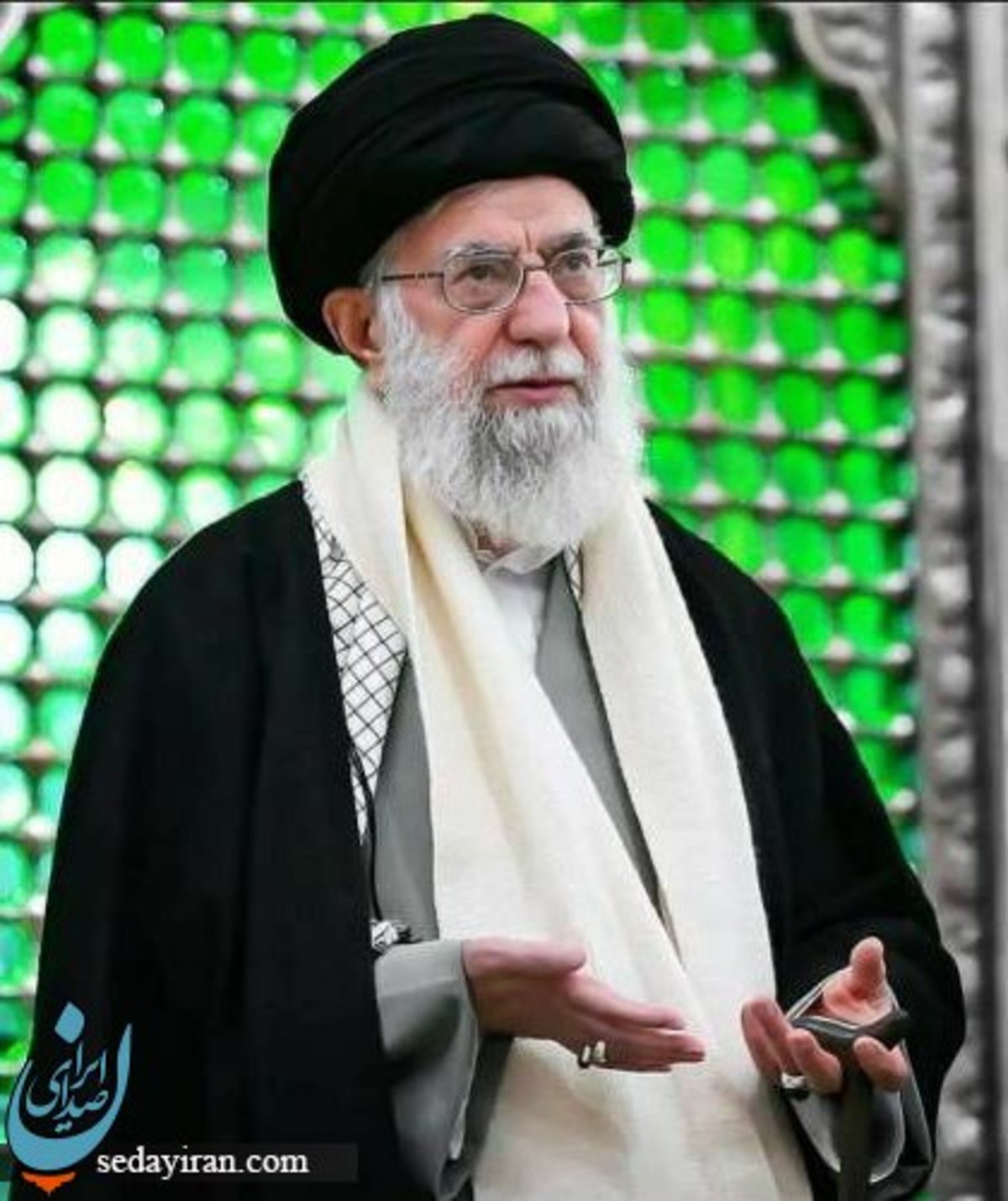 رهبر معظم انقلاب به زیارت حرم حضرت عبدالعظیم الحسنی (ع) رفتند