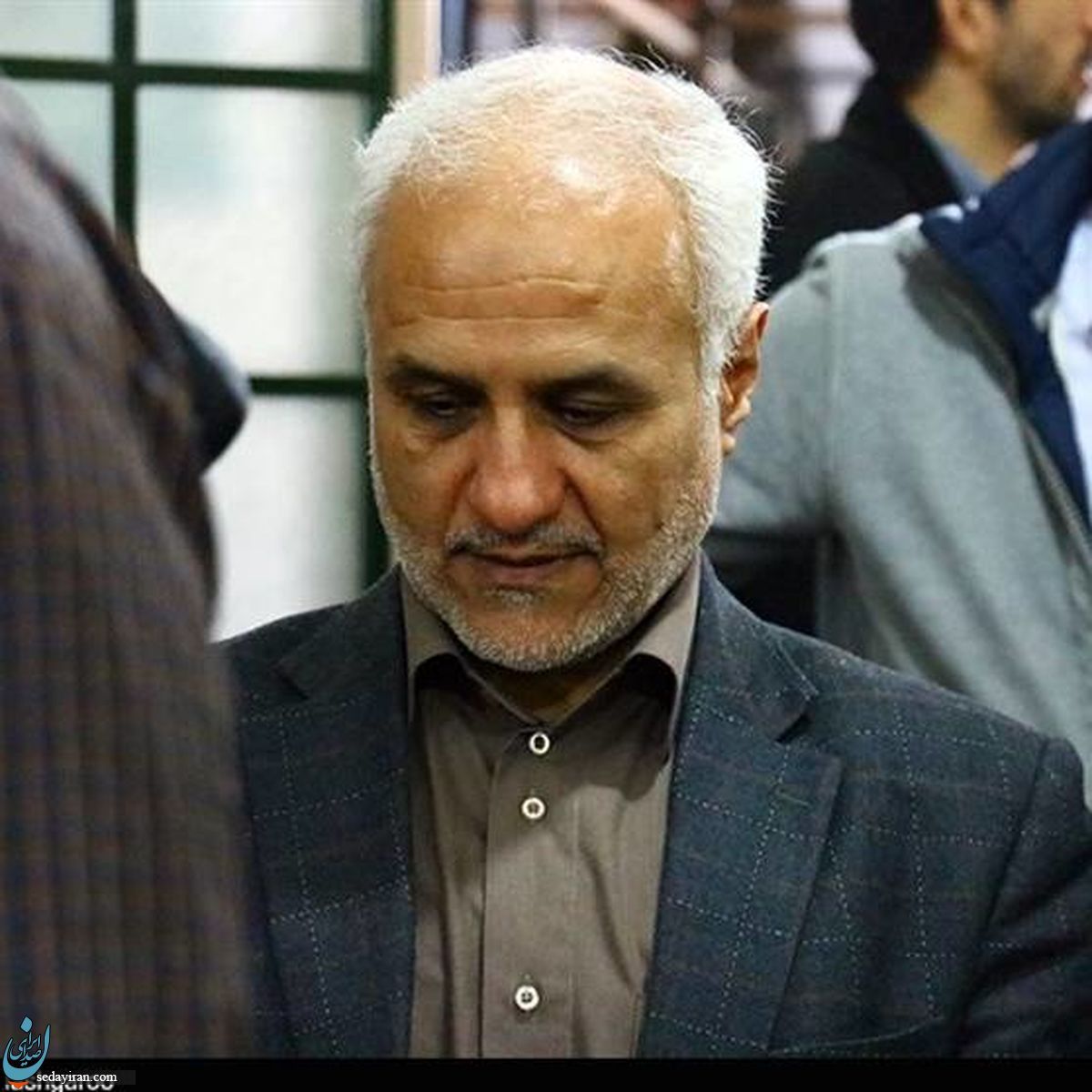 حسن عباسی توئیت اهانت آمیز را پاک کرد