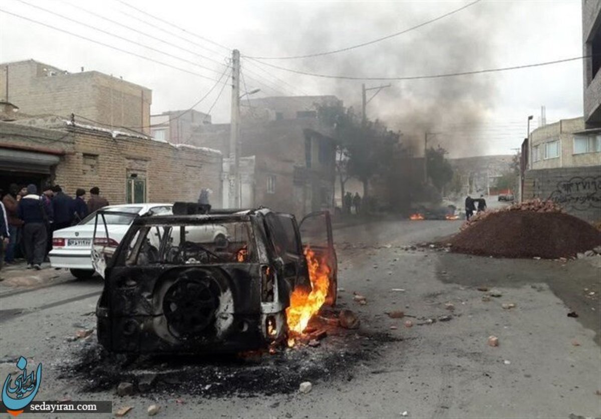ناآرامی های شدید در دیواندره به آتش کشیدن منزل امام جمعه و دفتر نماینده مجلس کشته شدن 2 نفر