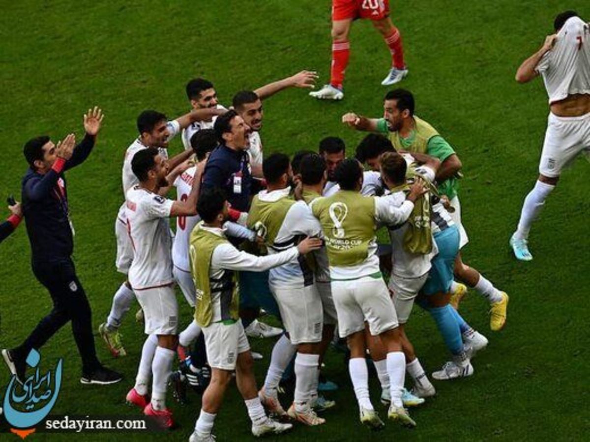 پست اینستاگرام سایت رهبر انقلاب پس از پیروزی ایران