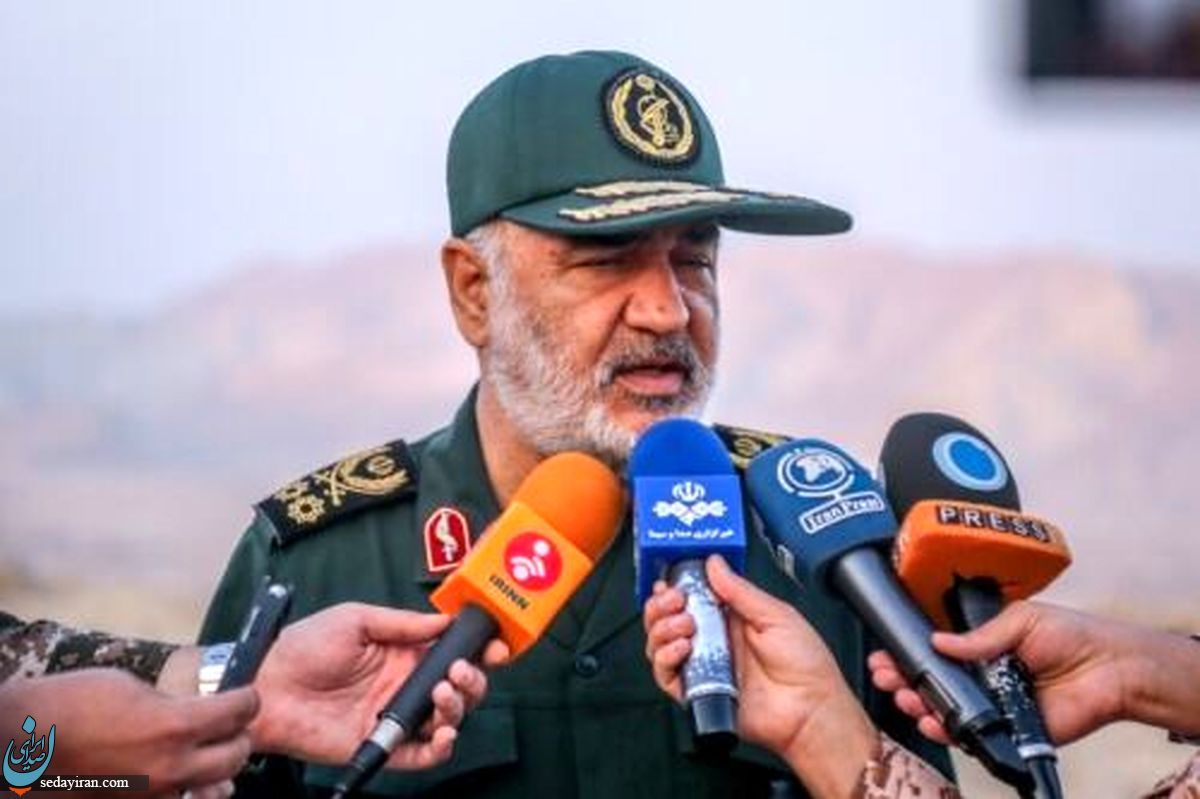 سردار سلامی: دشمن خواب‌های آشفته زیادی می‌بیند و در توهم به سر می‌برد