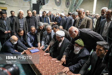 پیکر عماد افروغ در حرم امام به خاک سپرده شد