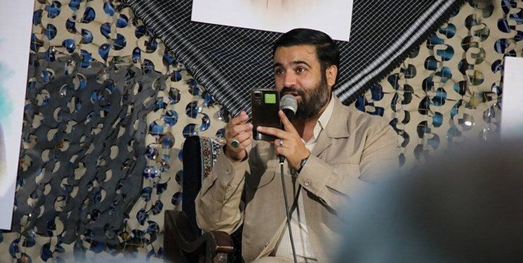 مداح معروف کرمانی که به شهادت رسید کیست؟ / عکس شهید عادل رضایی در کنار سردار سلیمانی مداح معروف کرمانی که به شهادت رسید کیست؟ / عکس شهید عادل رضایی در کنار سردار سلیمانی