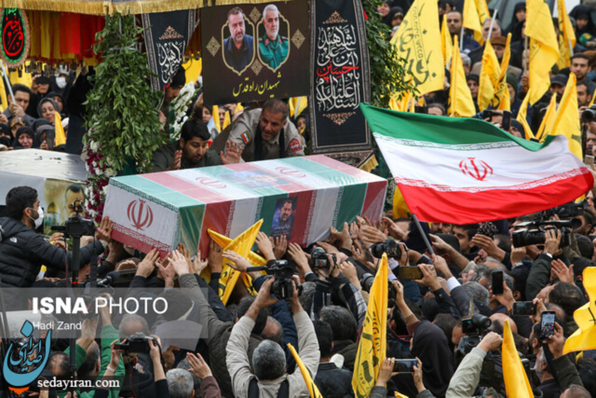 (تصاویر) برگزاری مراسم تشییع پیکر شهید سیدرضی‌موسوی در میدان امام حسین(ع) رهبر انقلاب بر پیکر او اقامه نماز کردند