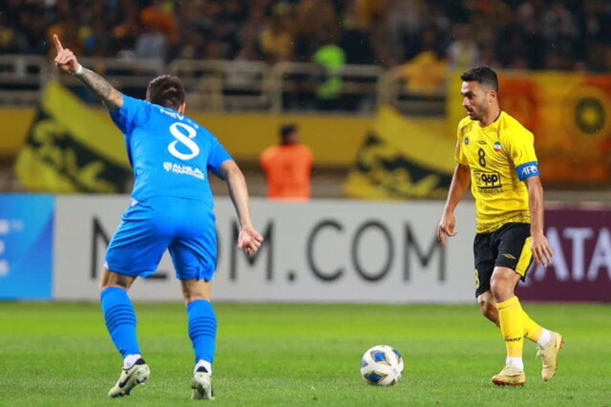 فوتبال الهلال 3 - سپاهان 1 یک گل آفساید کارت قرمز برای سپاهان