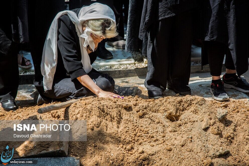 (تصاویر) حسین زمان به خاک سپرده شد