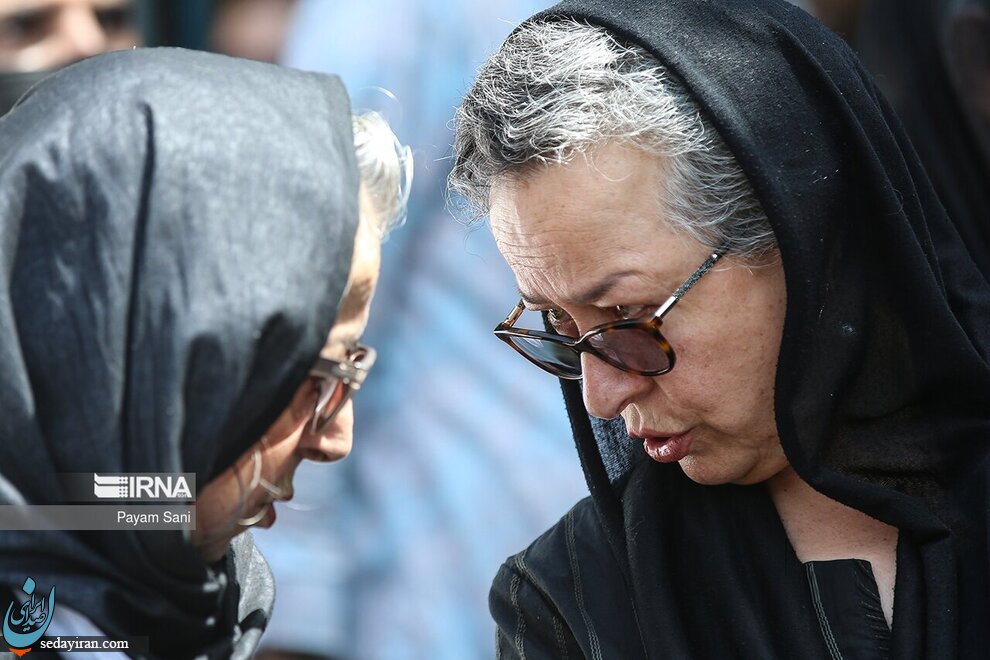 (تصاوبر) تشییع پیکر فریماه فرجامی با حضور هنرمندان برگزار شد