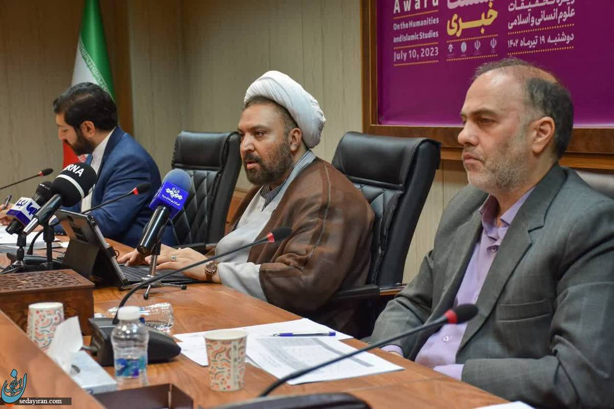 جشنواره فارابی زمینهساز نظریهپردازی در ساحت علوم انسانی انتقاد از برگزاری جشنواره های دولتی موازی با جشنواره فارابی