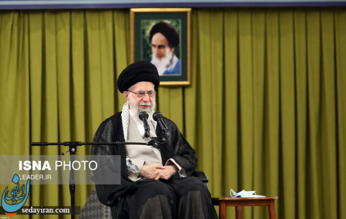 رهبر معظم انقلاب: روحانیت اسلام، همیشه امیدوار و پرتحرک و جهادی، در وسط میدان بوده است تبلیغ در دوره‌ پسا اینترنت و هوش مصنوعی اهمیت مضاعف دارد نباید مساجد فقط وقت نماز باز باشد