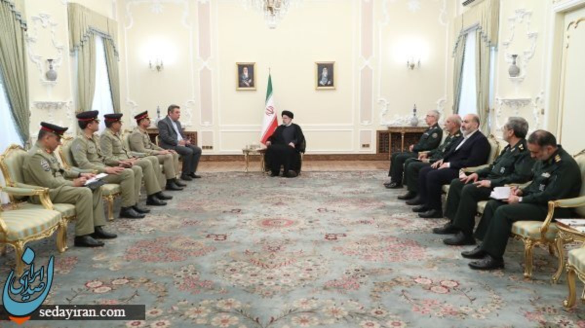 رئیسی: راهبرد ایران تبدیل مرزهای امنیتی به مرزهای امن و اقتصادی است تاکید بر اراده جدی دو کشور برای گسترش روابط