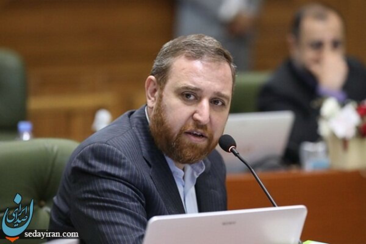 عضو شورای شهر تهران: برخی عوامل شهرداری رشوه می‌گیرند سد معبر جمع‌آوری نشود
