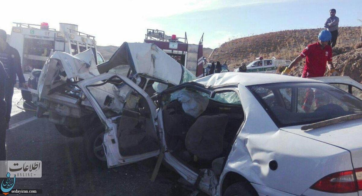 تصادف سنگین سمند با پژو ۴۰۵ در محور گناباد 4 نفر جان باختند