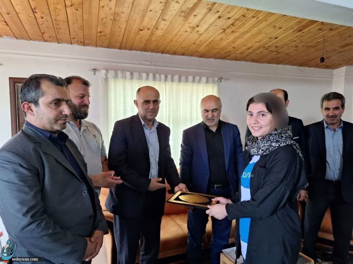 خبرهای جدید از جنجال تقدیر فرماندار کلاردشت از ورزشکار دختر بی‌حجاب مدیر روابط عمومی برکنار شد