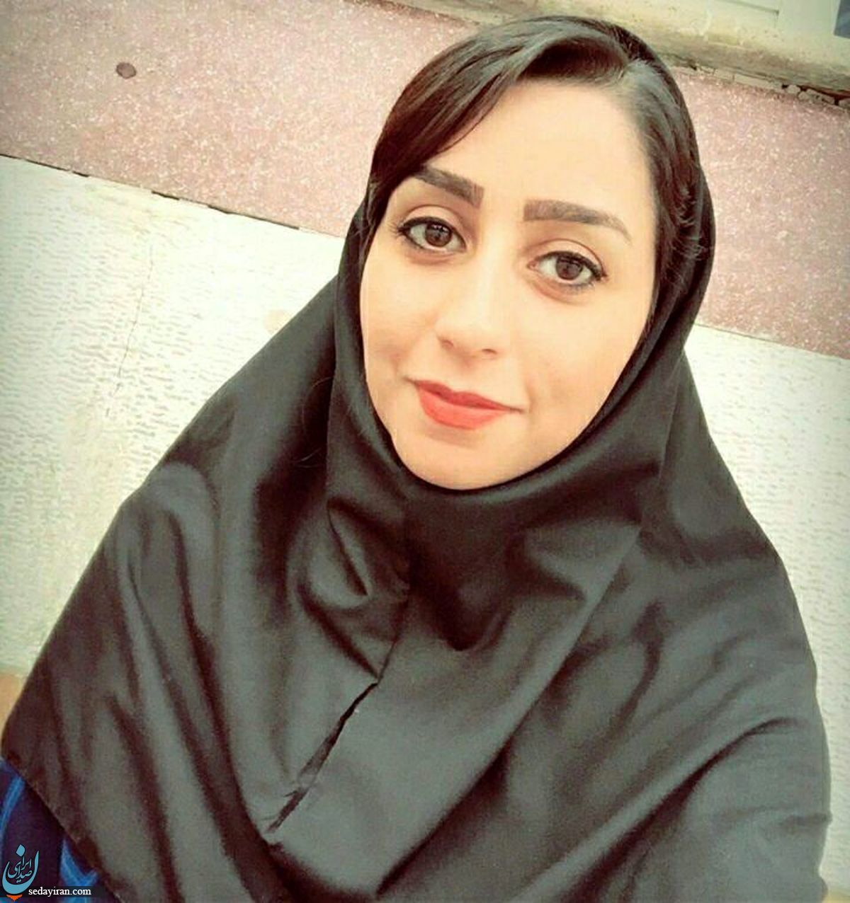 منیژه مؤذن توسط نهادهای امنیتی بازداشت شد عکس