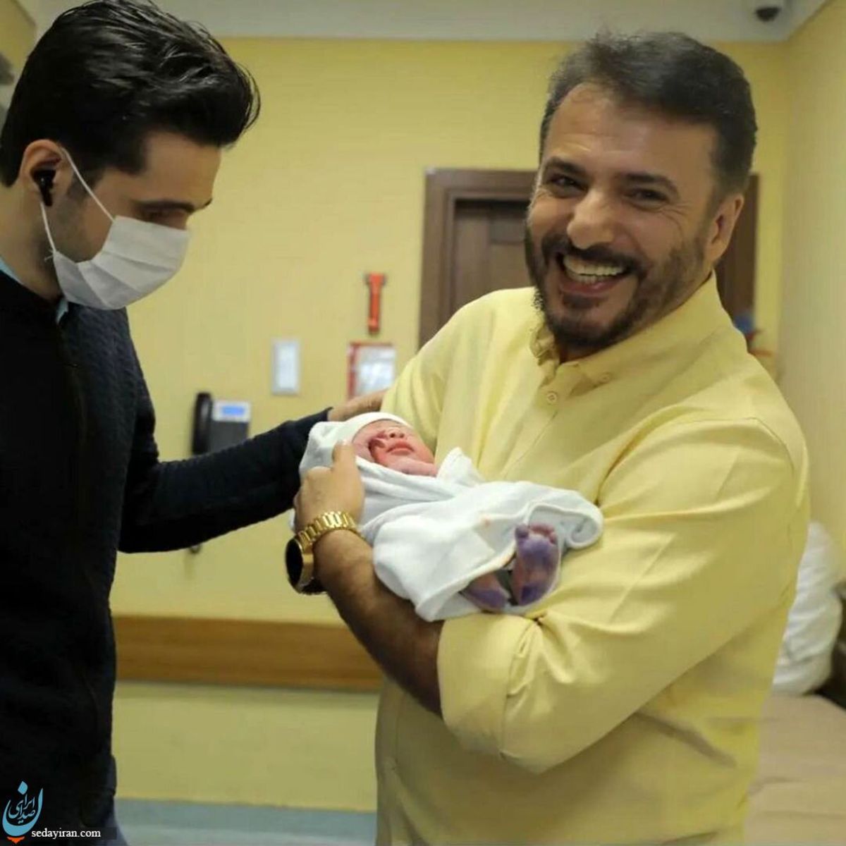 (تصاویر) سید جواد هاشمی پدربزرگ شد