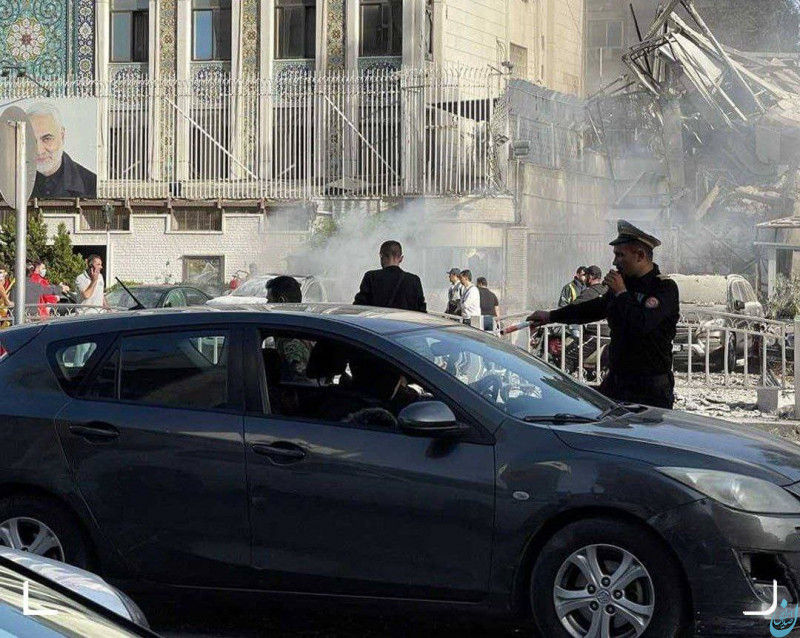 حمله جنگنده های اسرائیل به ساختمان کنسولگری ایران در دمشق حمله جنگنده های اسرائیل به ساختمان کنسولگری ایران در دمشق
