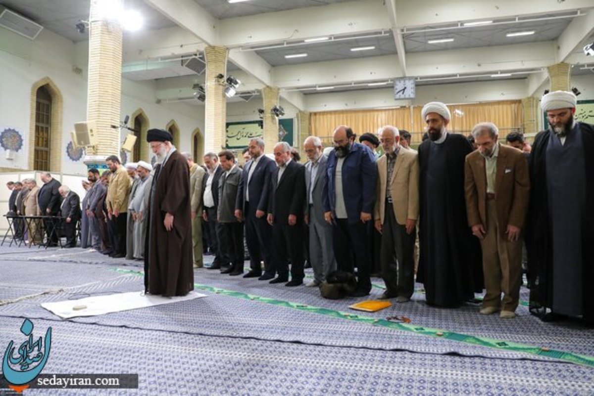 دیدار شاعران و اساتید ادبیات فارسی با رهبر انقلاب