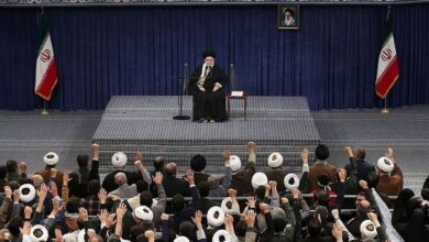 رهبر انقلاب: رسانه‌ها توهم اقتدار آمریکا را بشکنند