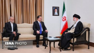 دیدار نخست وزیر عراق با رهبر انقلاب (+عکس)