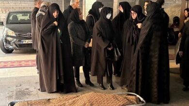 پیکر مرحومه منیره گرجی تشییع شد