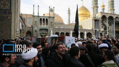پیکر شهیدان رازینی و مقیسه در حرم حضرت معصومه به خاک سپرده شد (+عکس)