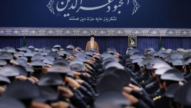 رهبر انقلاب: مذاکره با آمریکا هیچ مشکلی را حل نخواهد کرد