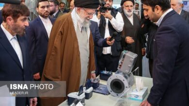 بازدید رهبر انقلاب از نمایشگاه دستاورد‌های بخش خصوصی -2 بهمن (+عکس)
