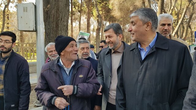 اسلامی: سندی که ترامپ علیه ایران امضا کرد واقعیت اهداف دشمنان را نشان داد
