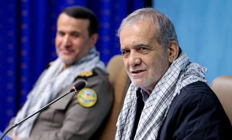 پزشکیان: قدردانی از شهدا، به معنای تلاش برای رفع مشکلات کشور است