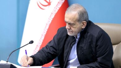 پیام تسلیت پزشکیان در پی درگذشت فرشیدی