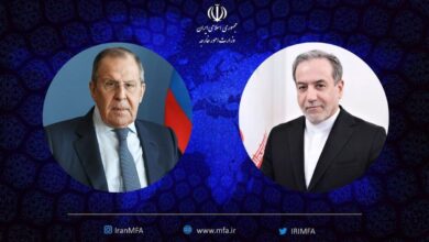 لاوروف فرا رسیدن نوروز و سال نو را به عراقچی تبریک گفت