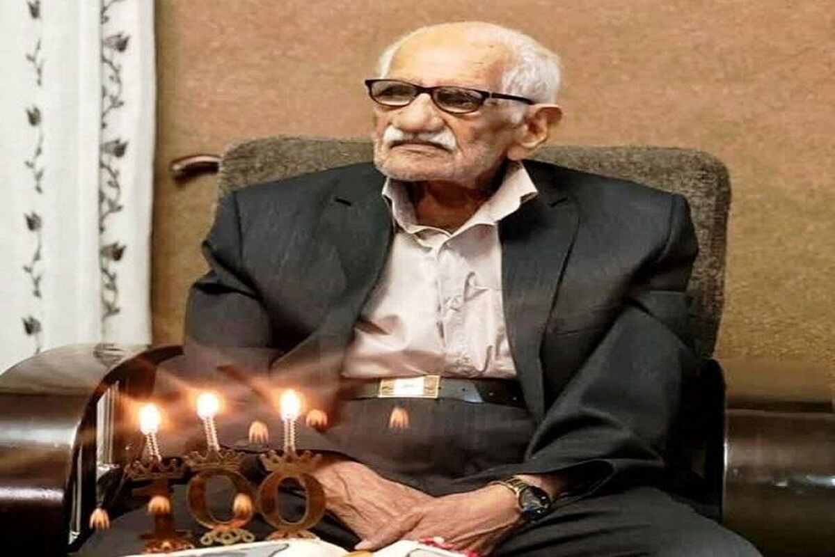کهنسالترین معلم ایران در مهاباد دار فانی را وداع گفت