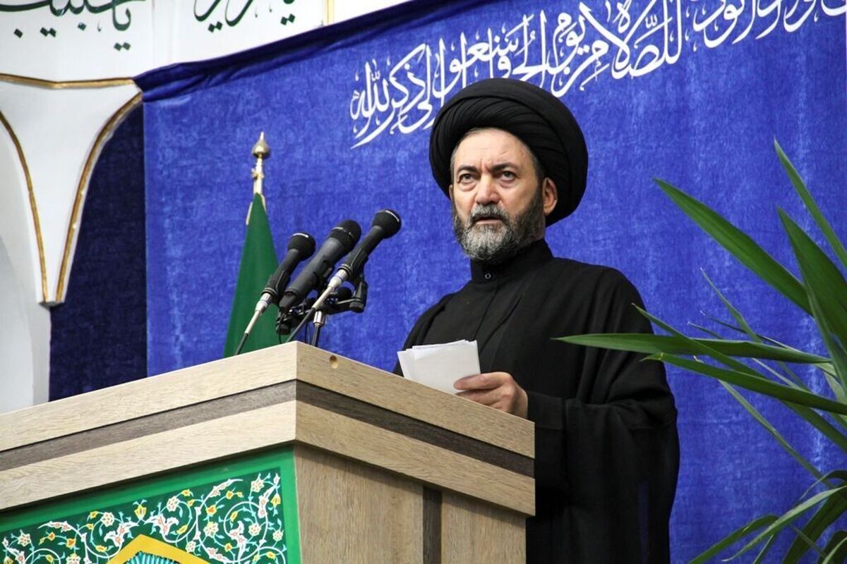 امام جمعه اردبیل به سفیر اسرائیل در آذربایجان ظاهرا آذریها را موجودات نادانی فرض کرده که میتواند دروغ هایش را به ما بفروشد