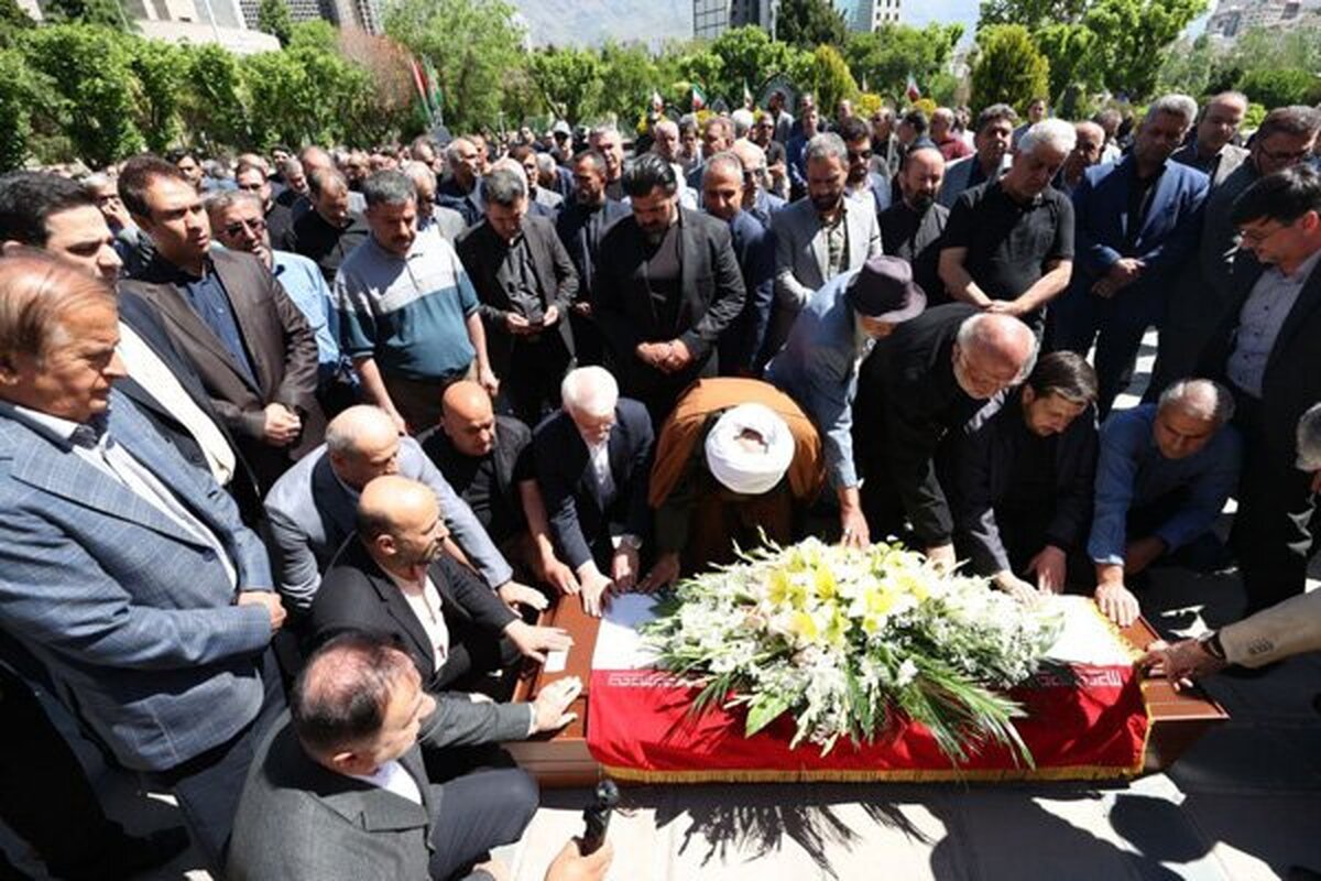عمو مسعود باشکوه بدرقه شد