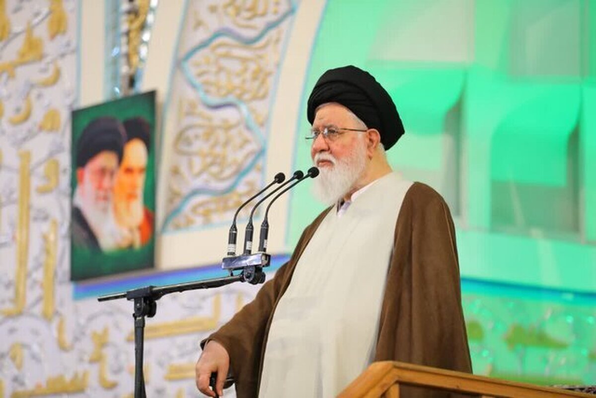 علم الهدی : نامه رهبر معظم انقلاب، مبنای جنبش دانشجویی آمریکاست چگونه یک استاد دانشگاه توسط پلیس روی زمین کشیده شود و دستبند بخورد فقط به این دلیل که با صهیونیست‌ها موافق نیست؟ دانشجویان آمریکا به زبان فارسی شعار می‌دهند