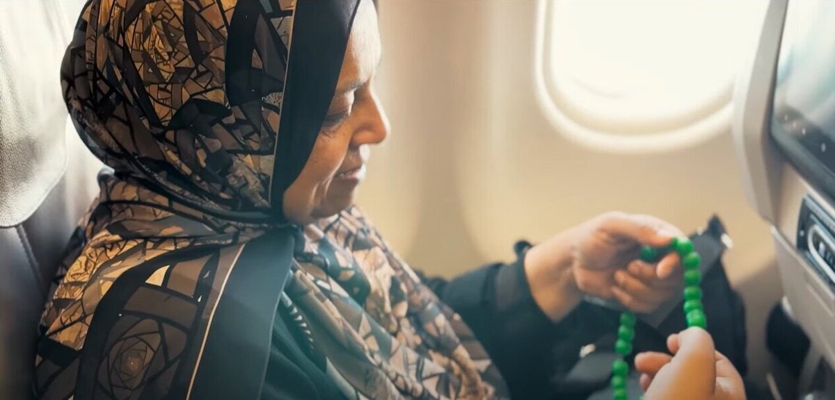 توزیع تسبیح‌هایی با خاصیت ضدعفونی دست‌ها در مراسم حج جنس این تسبیح‌ها از چیست؟ + عکس
