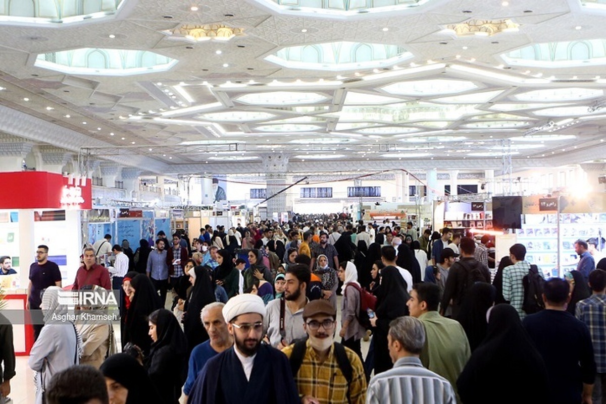 سی و پنجمین نمایشگاه کتاب تهران- روز سوم (عکس)