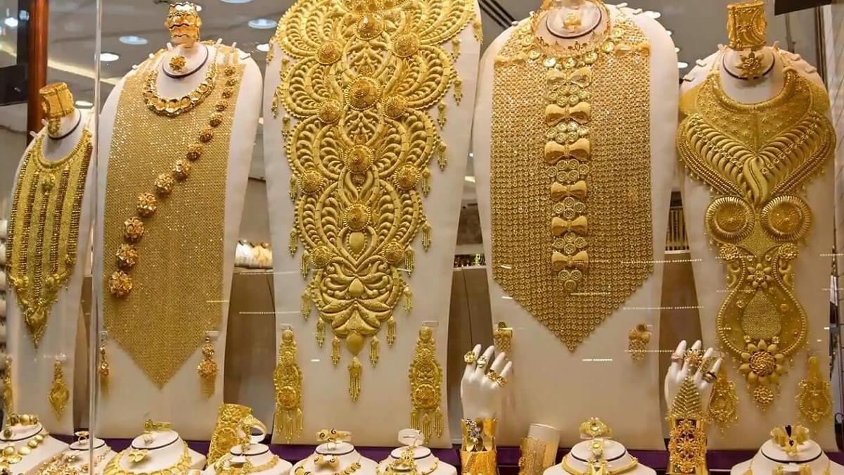 عقب نشینی دولت در برابر طلافروشان