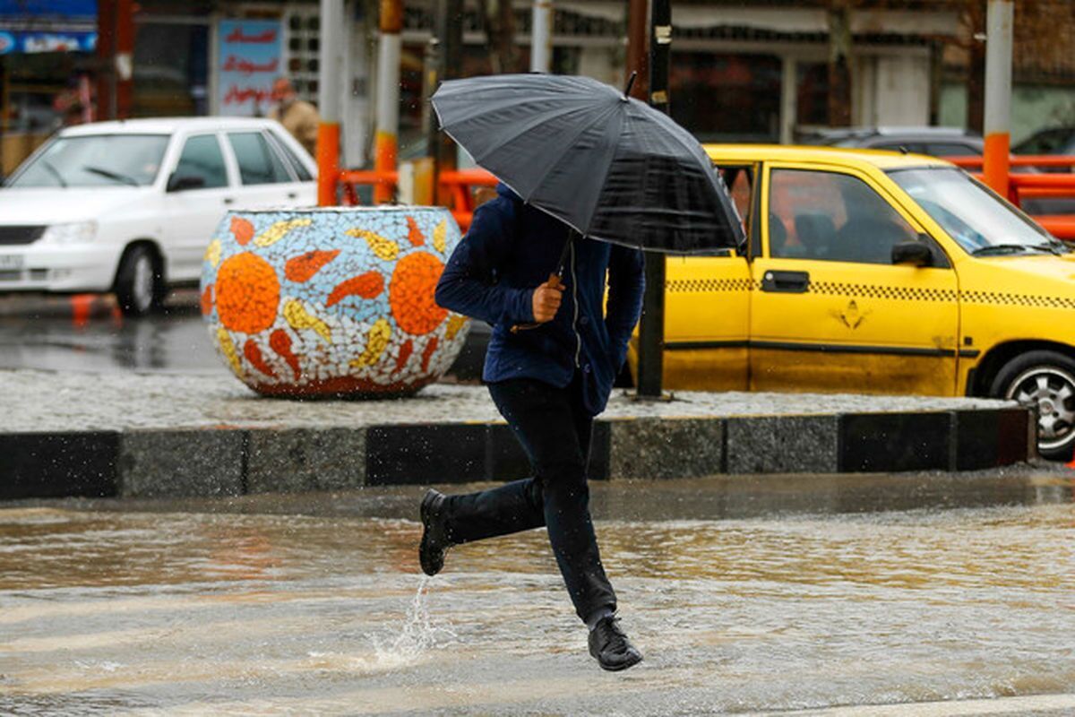 پیش‌بینی وزش باد در تهران تا ۵ روز آینده کاهش نسبی دما در روز‌های جمعه و شنبه