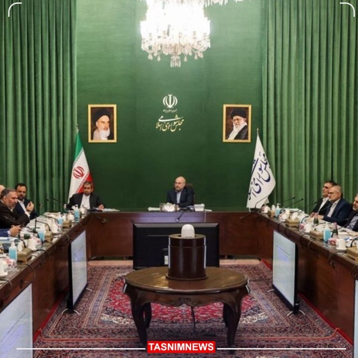 قالیباف: منتظر برنامه بانک مرکزی برای مدیریت بازار ارز هستیم بانک مرکزی برنامه ندهد مجلس برنامه می‌دهد