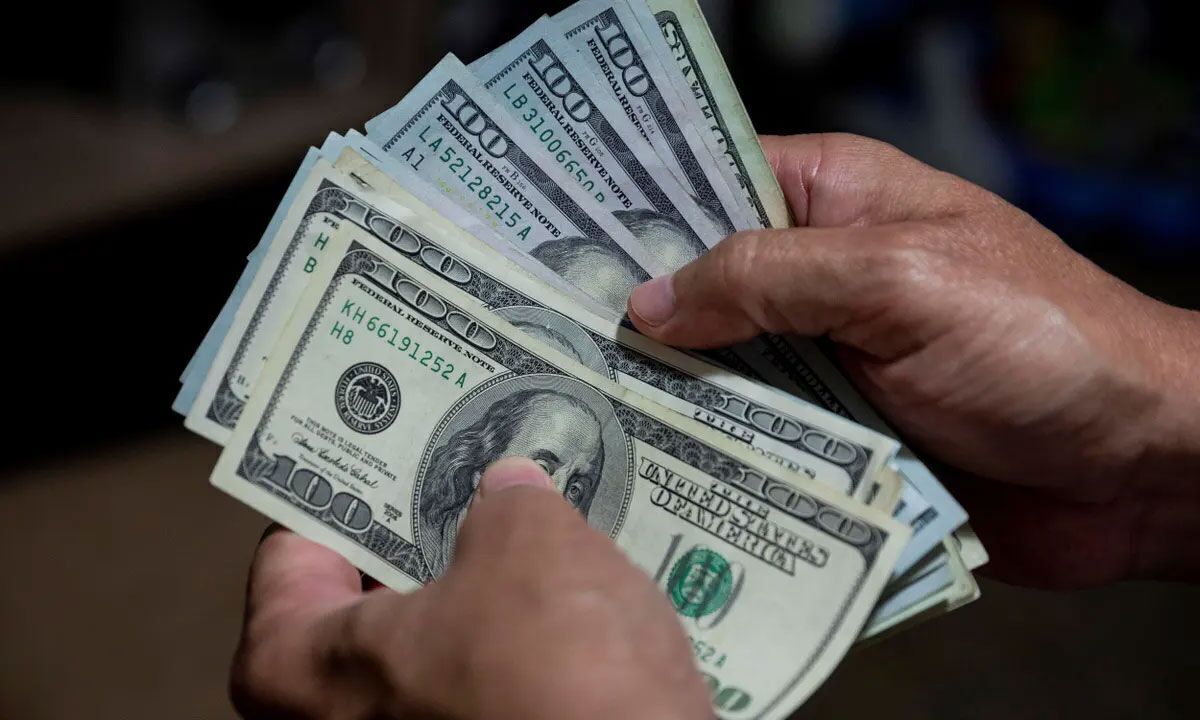 قیمت دلار امروز ۱۰ خرداد ۱۴۰۳